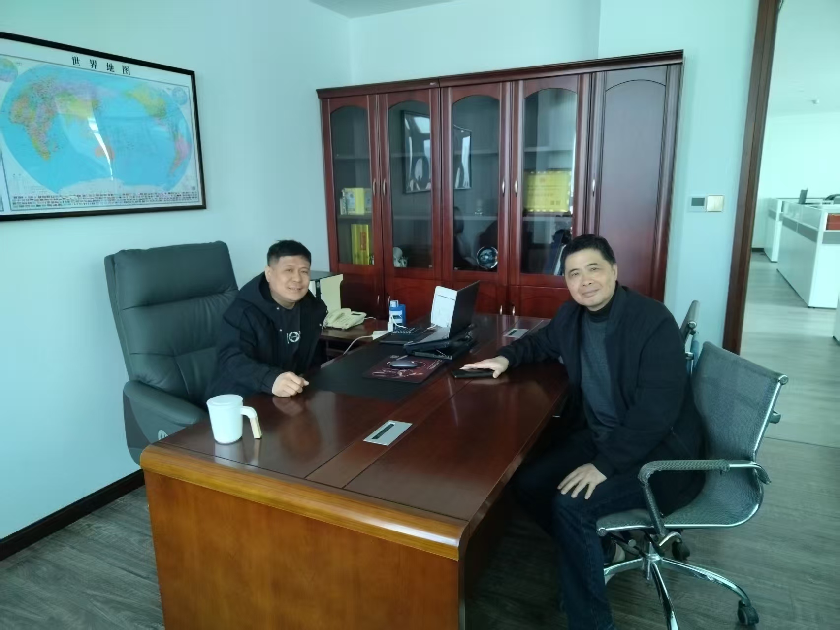 "Starch World" website visited Xingyu Hang (Qingdao) International Tra